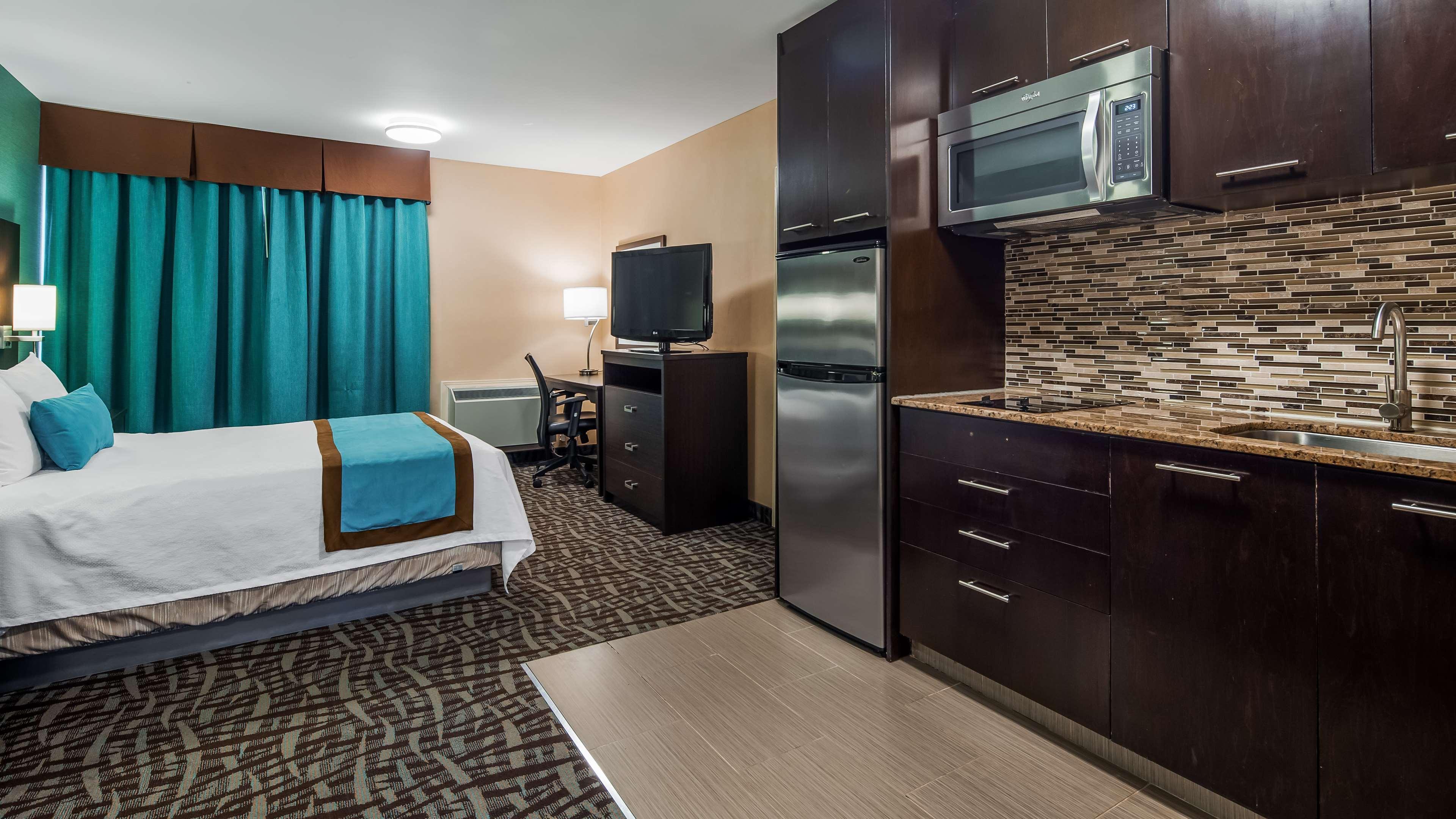 Best Western Plus Barrie Bagian luar foto