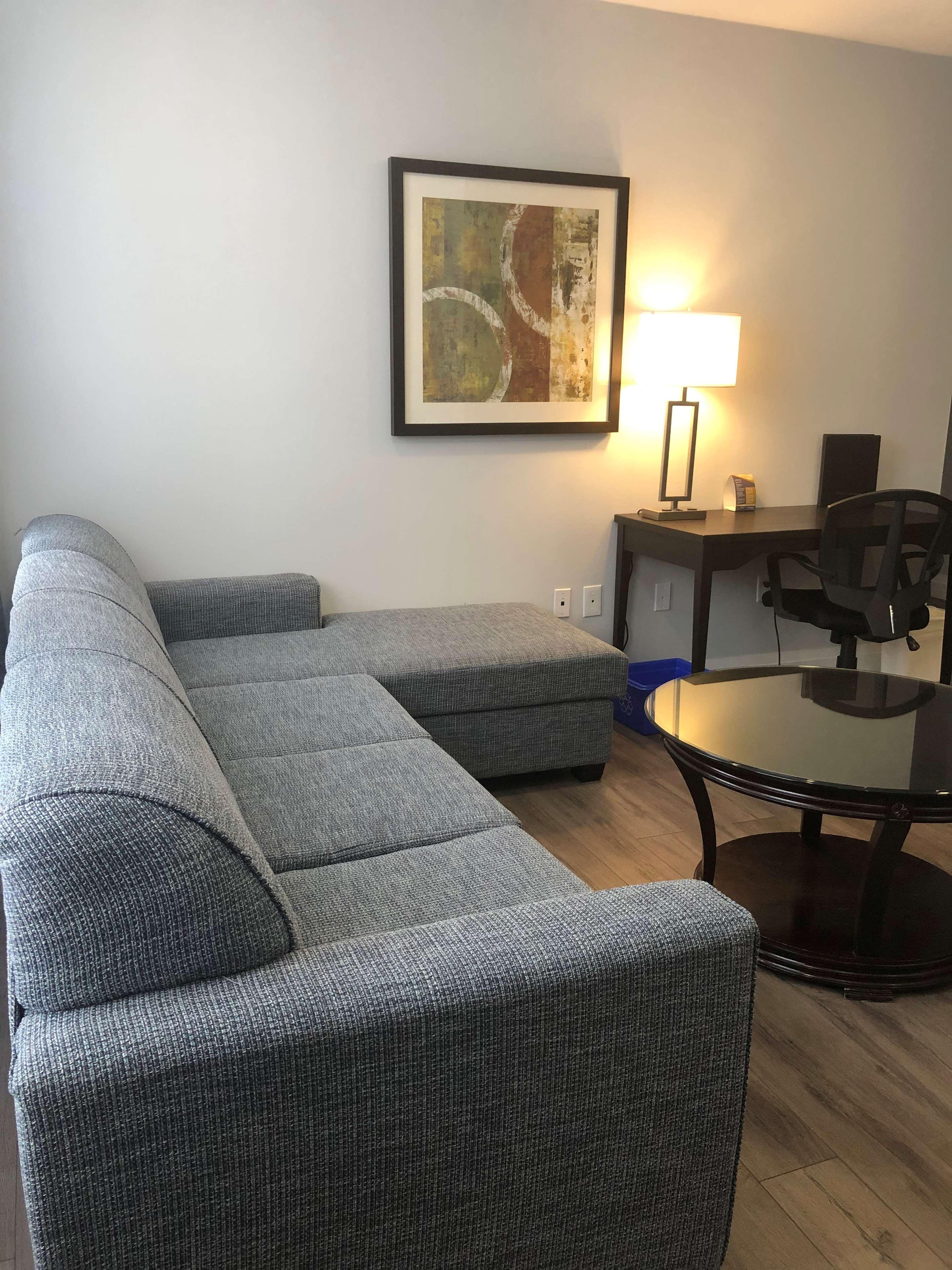 Best Western Plus Barrie Bagian luar foto