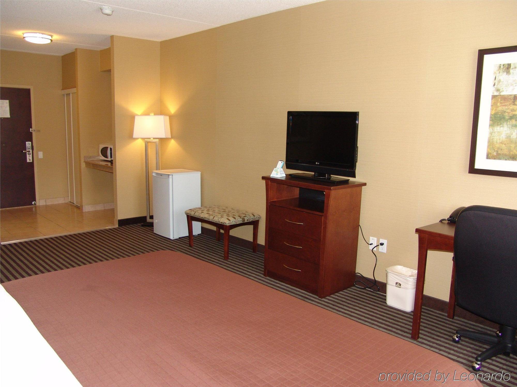 Best Western Plus Barrie Bagian luar foto