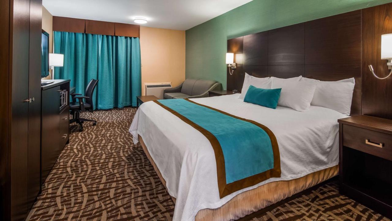 Best Western Plus Barrie Bagian luar foto